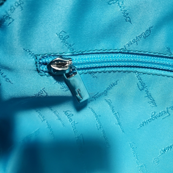 Salvatore Ferragamo Black Gancini Leather Shoulder Bag - Picture 12 of 14